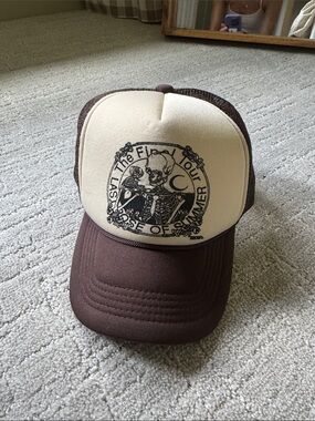 Online ceramics hat